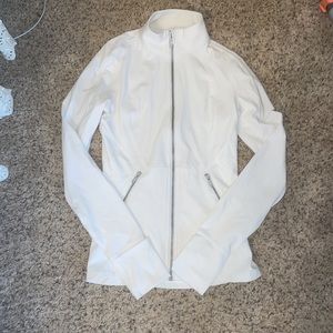 Size 4 white zip up Lululemon jacket